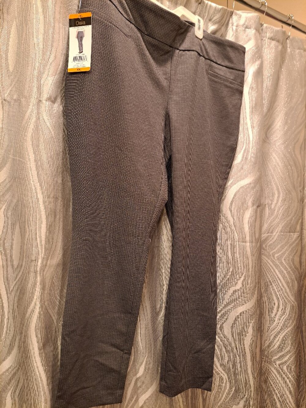 Dahlia Ponte Women's Pants